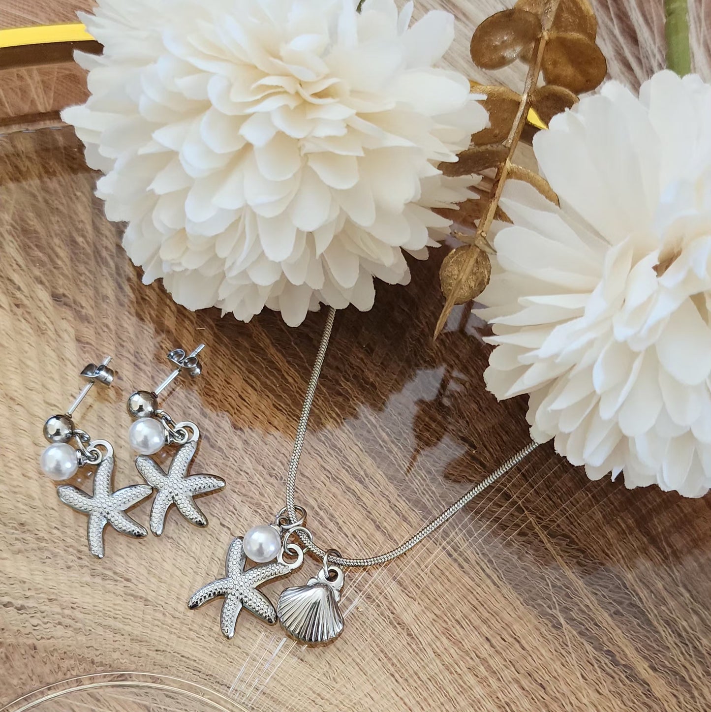 Bahr Necklace Set