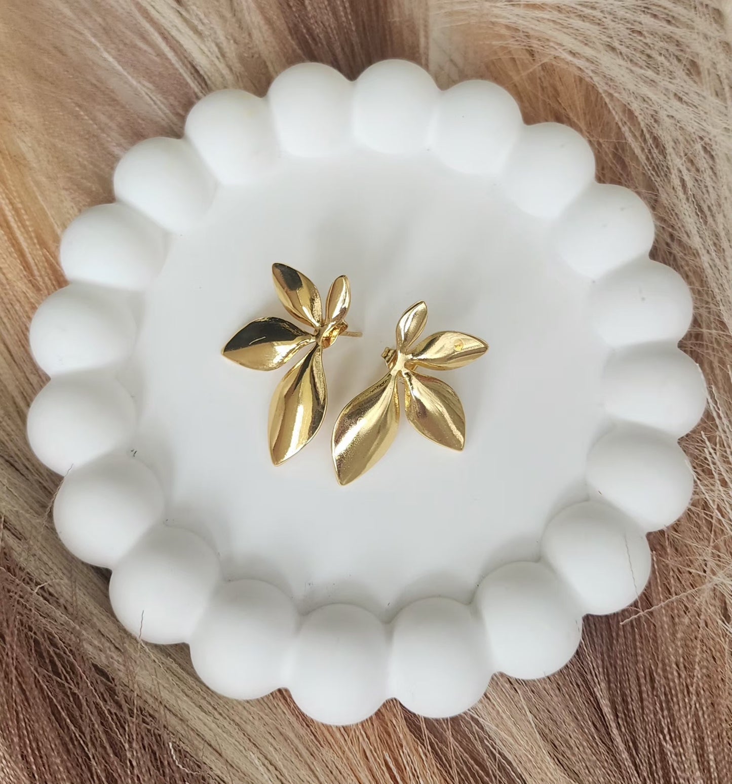 Aina Petal Earrings