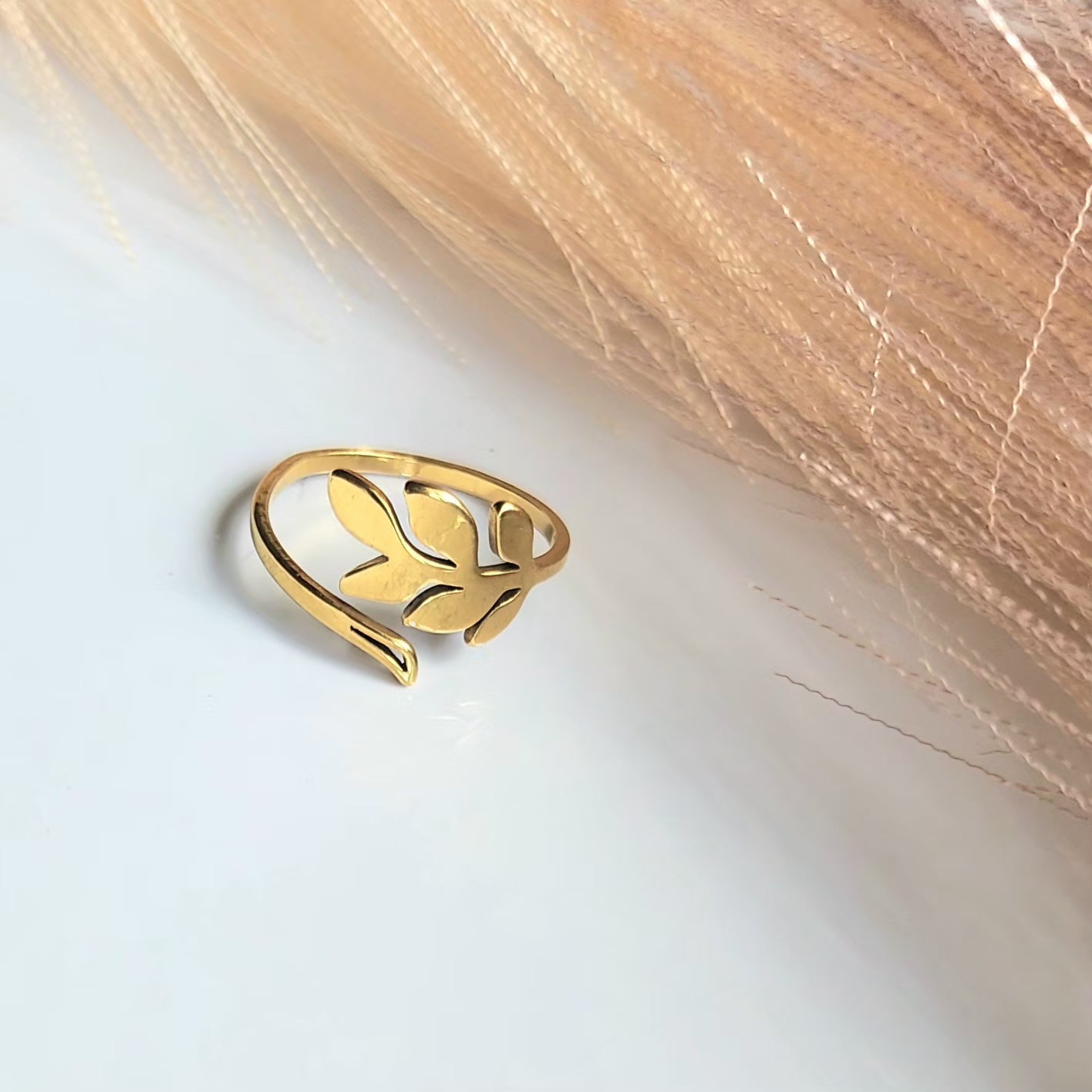 Luna Ring