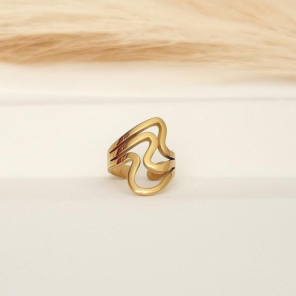 Lira Spiral Ring