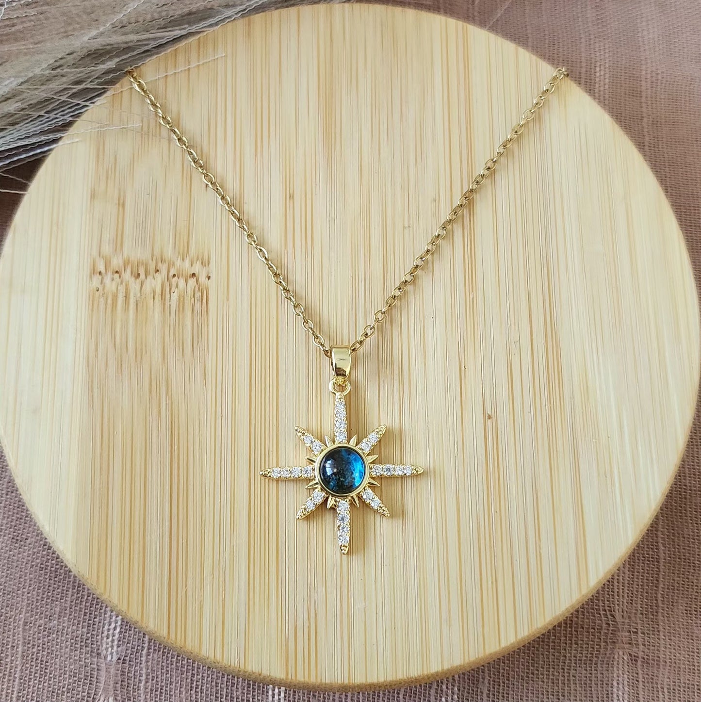 Najm Pendant