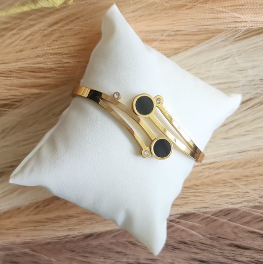 Maira Buckle Bangle